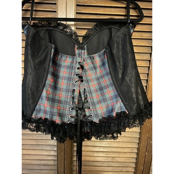 ADORE ME (Auburn Unlined Plus) (Size 3X) - Picture 9 of 14